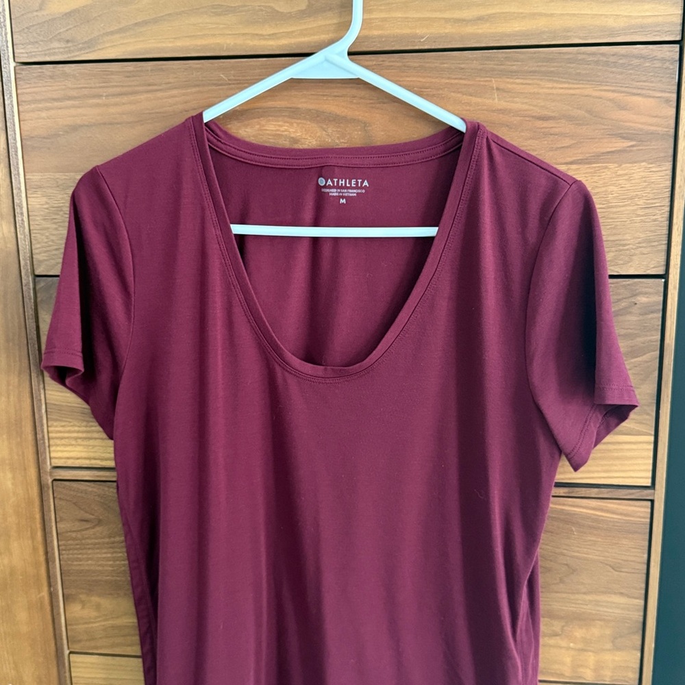 Athleta Essence Vital Tee Size M - Picture 5 of 9
